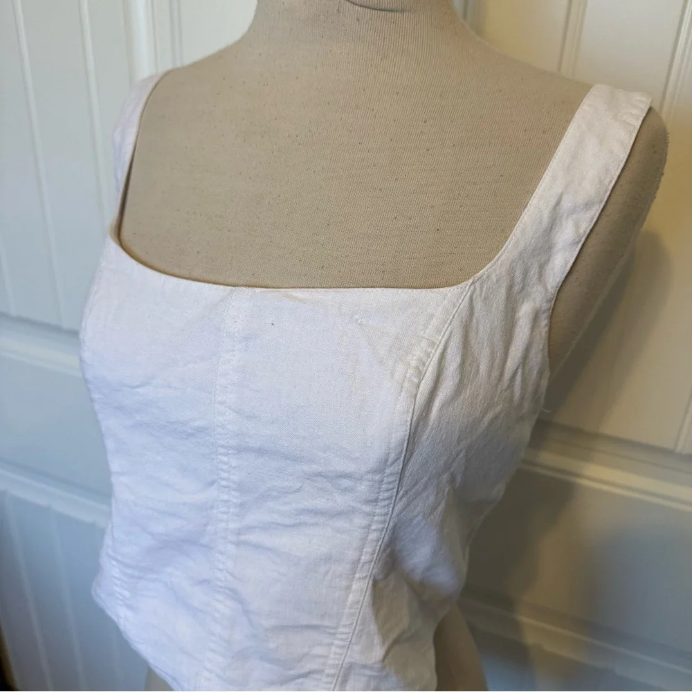 Abercrombie White Sleeveless Corset Style Top - Picture 2 of 5